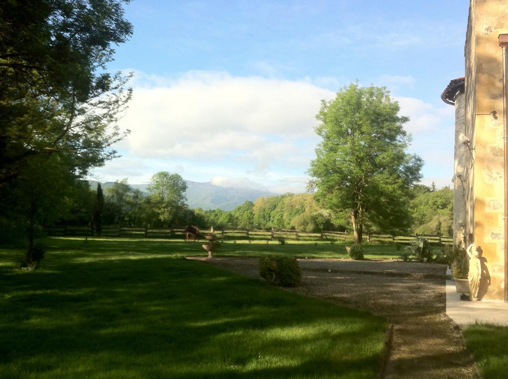 Domaine Du Val De Soux Bed & Breakfast Montgaillard-de-Salies Екстериор снимка