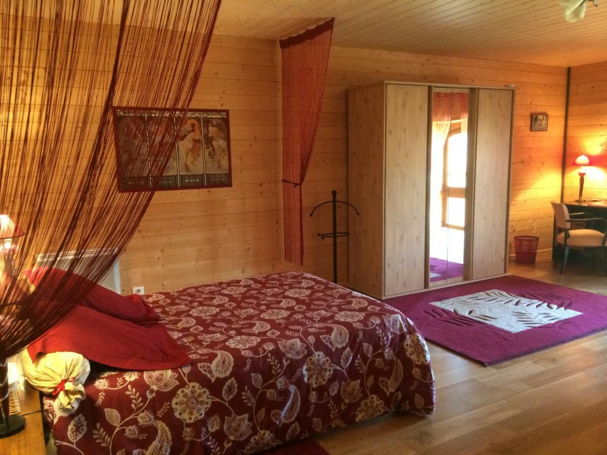 Domaine Du Val De Soux Bed & Breakfast Montgaillard-de-Salies Екстериор снимка